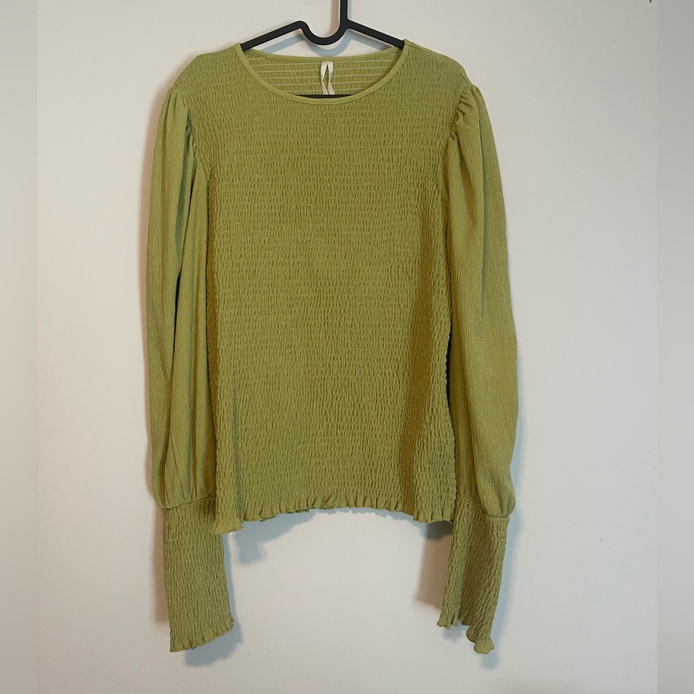 Anthropologie gauzy smocked long sleeve in guacamole XL